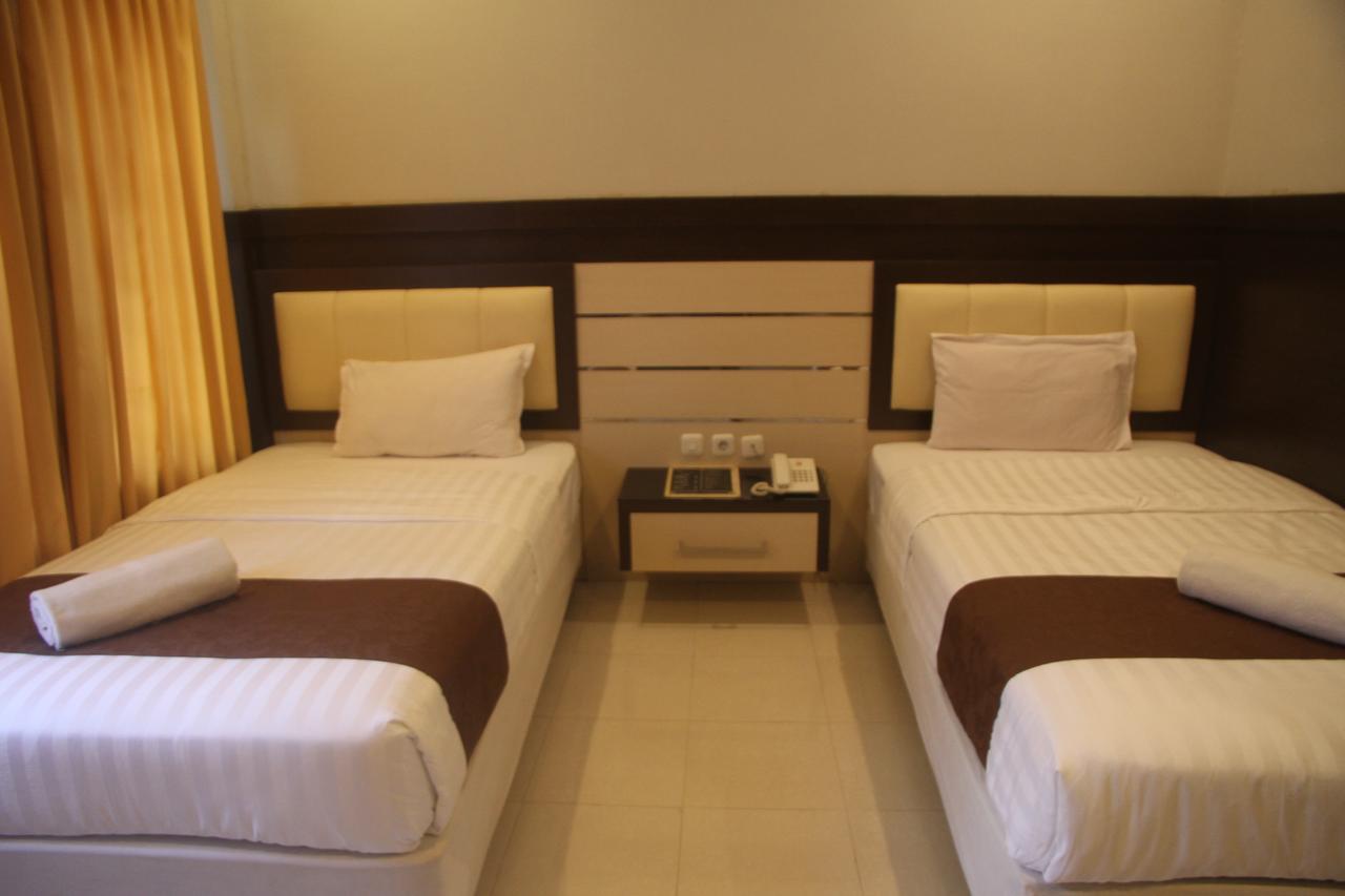 Puri Senggigi Hotel Mangsit Extérieur photo