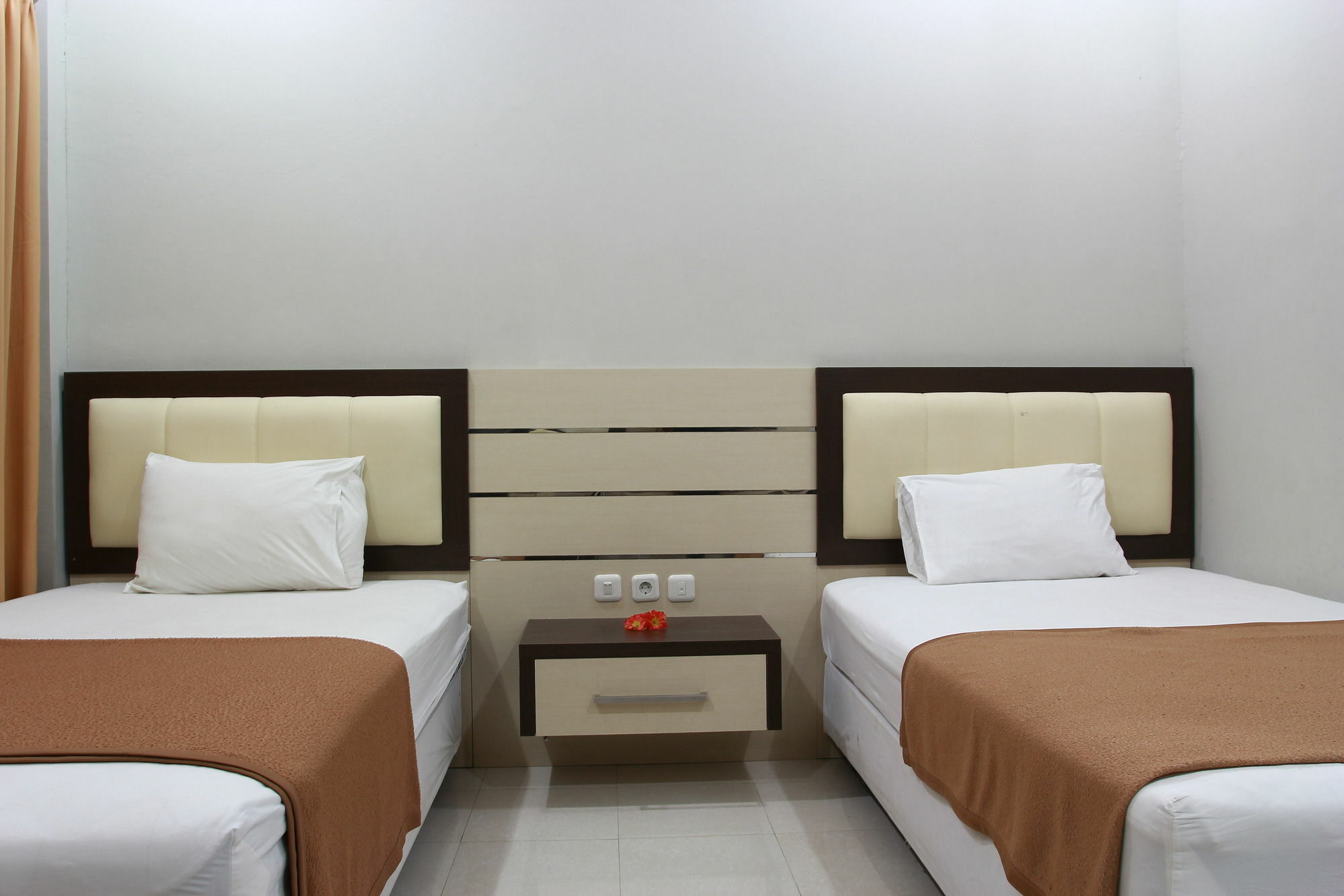 Puri Senggigi Hotel Mangsit Extérieur photo